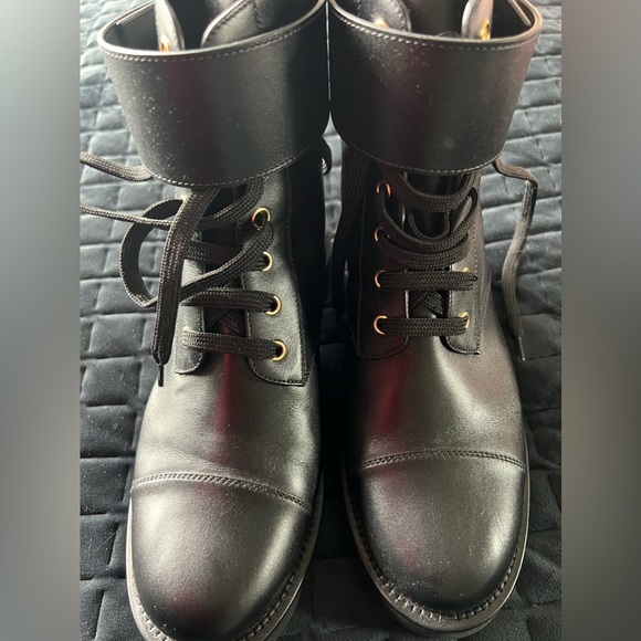 Louis Vuitton- Wonderland Ranger Boot - Picture 5 of 10